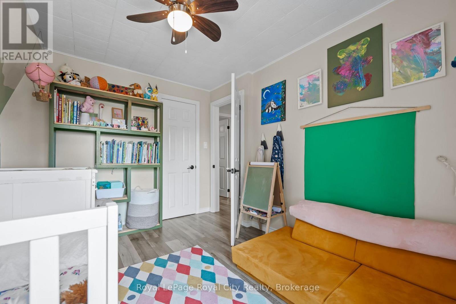 












137 PERTH STREET

,
Stratford,




Ontario
N5A3Y1

