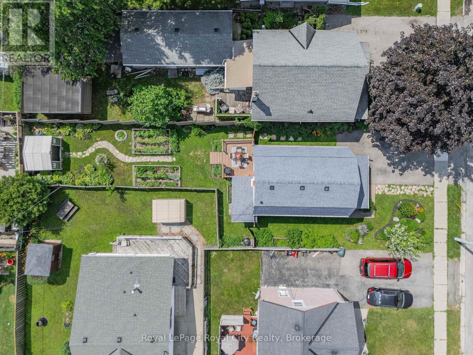 












137 PERTH STREET

,
Stratford,




Ontario
N5A3Y1

