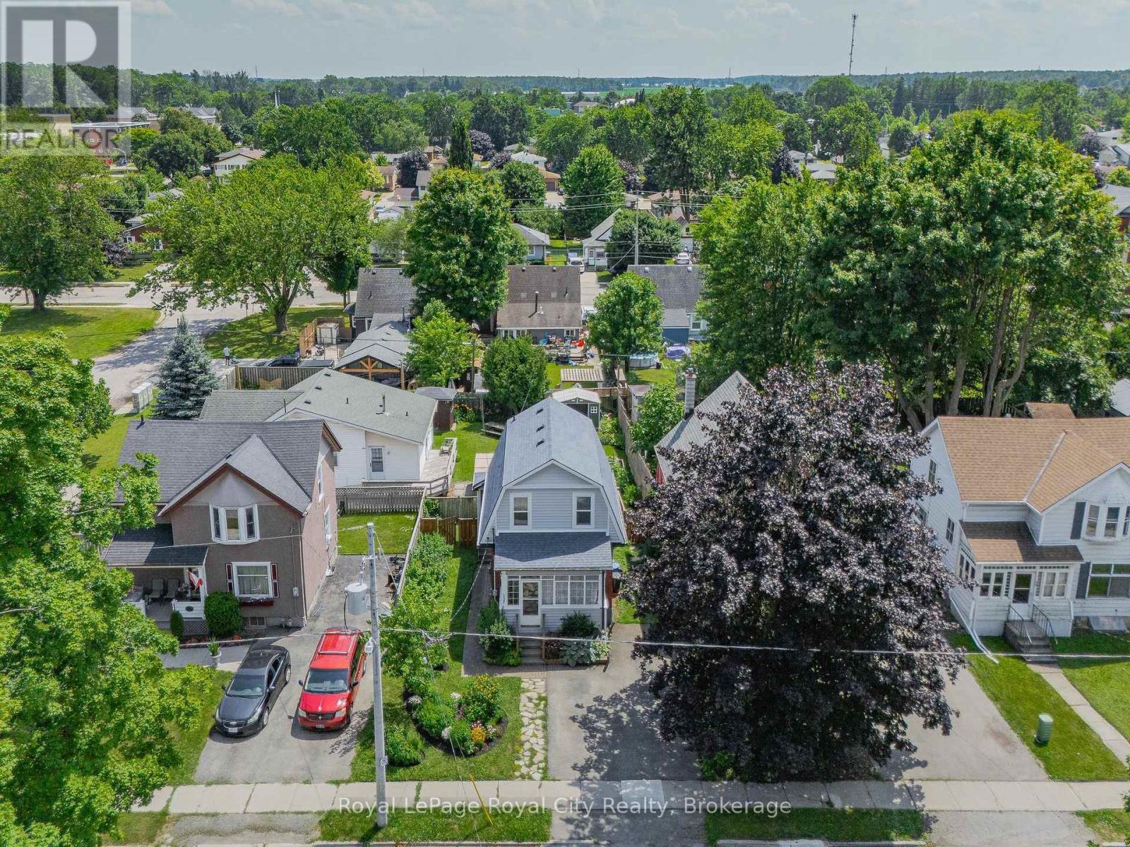 












137 PERTH STREET

,
Stratford,




Ontario
N5A3Y1

