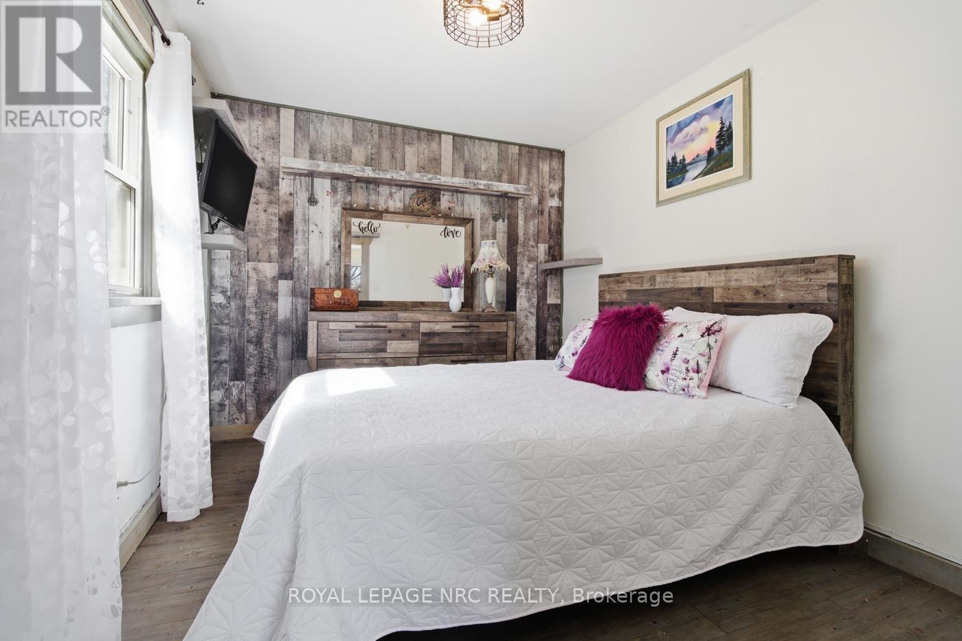 












529 ROSEHILL ROAD

,
Fort Erie (Crescent Park),




Ontario
L2A5M4


