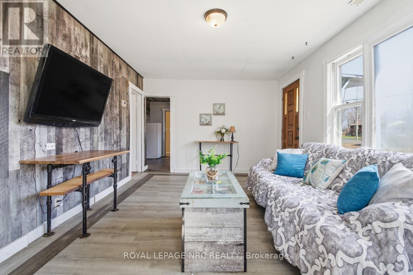 












529 ROSEHILL ROAD

,
Fort Erie (Crescent Park),




Ontario
L2A5M4

