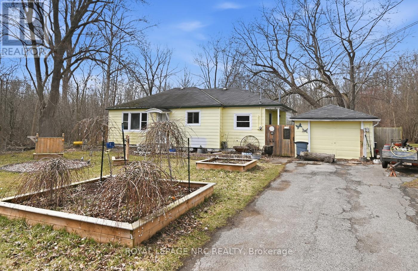 












529 ROSEHILL ROAD

,
Fort Erie (Crescent Park),




Ontario
L2A5M4

