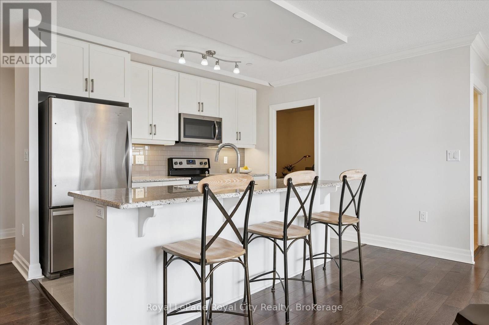 












413 - 150 WELLINGTON STREET E

,
Guelph (Downtown),




Ontario
N1H3R2

