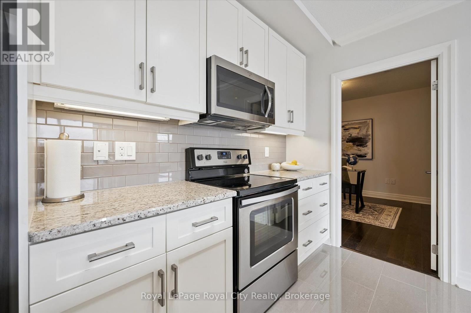 












413 - 150 WELLINGTON STREET E

,
Guelph (Downtown),




Ontario
N1H3R2

