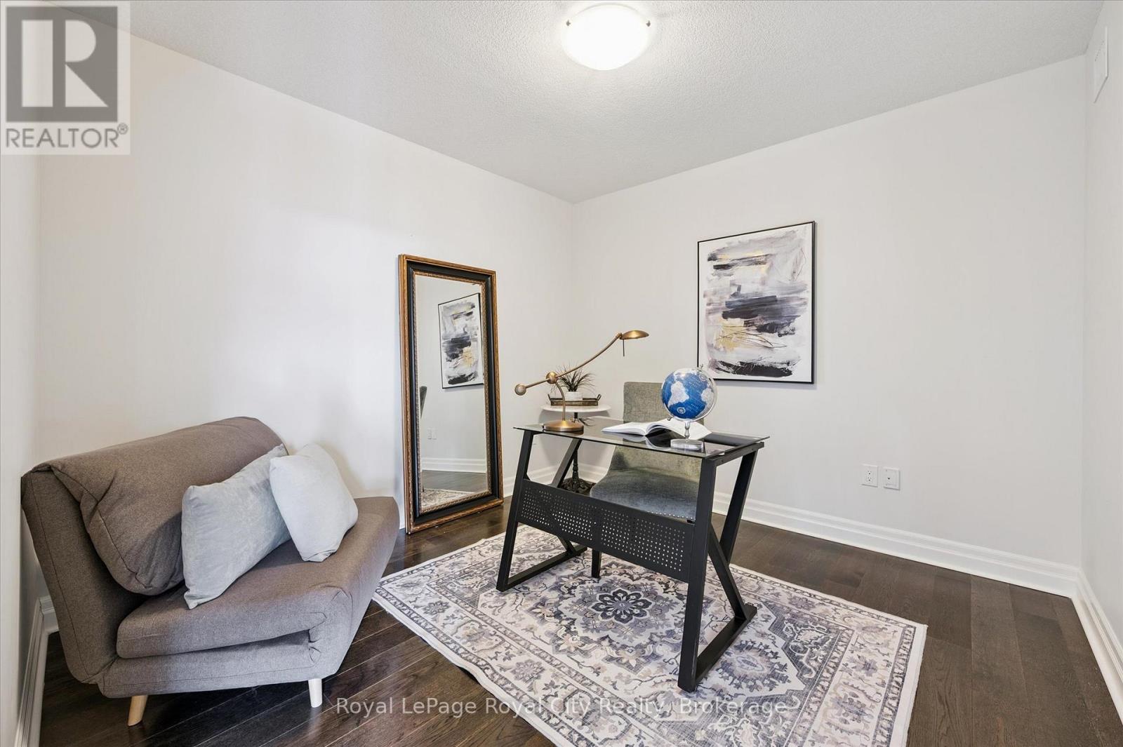 












413 - 150 WELLINGTON STREET E

,
Guelph (Downtown),




Ontario
N1H3R2

