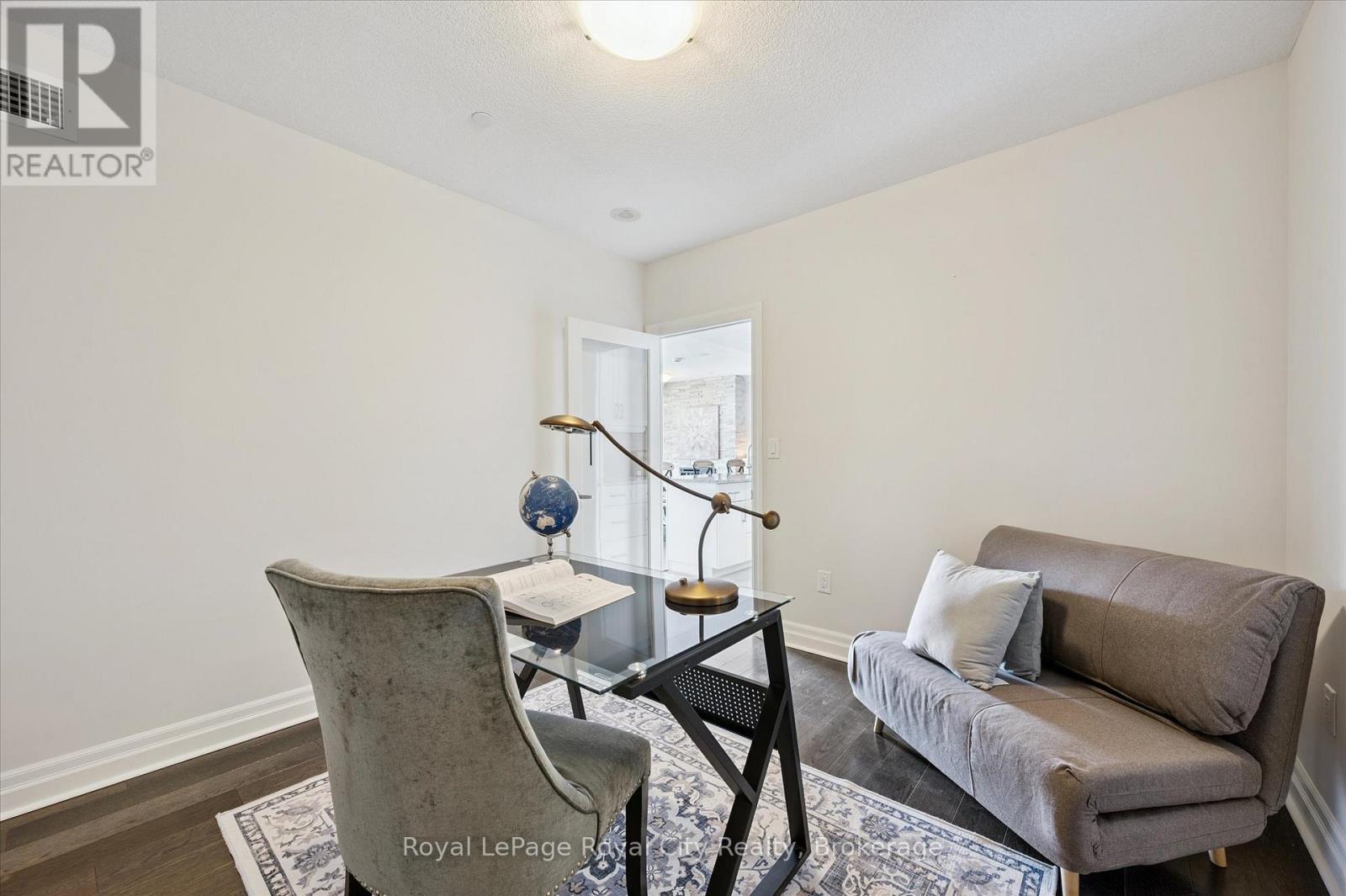 












413 - 150 WELLINGTON STREET E

,
Guelph (Downtown),




Ontario
N1H3R2

