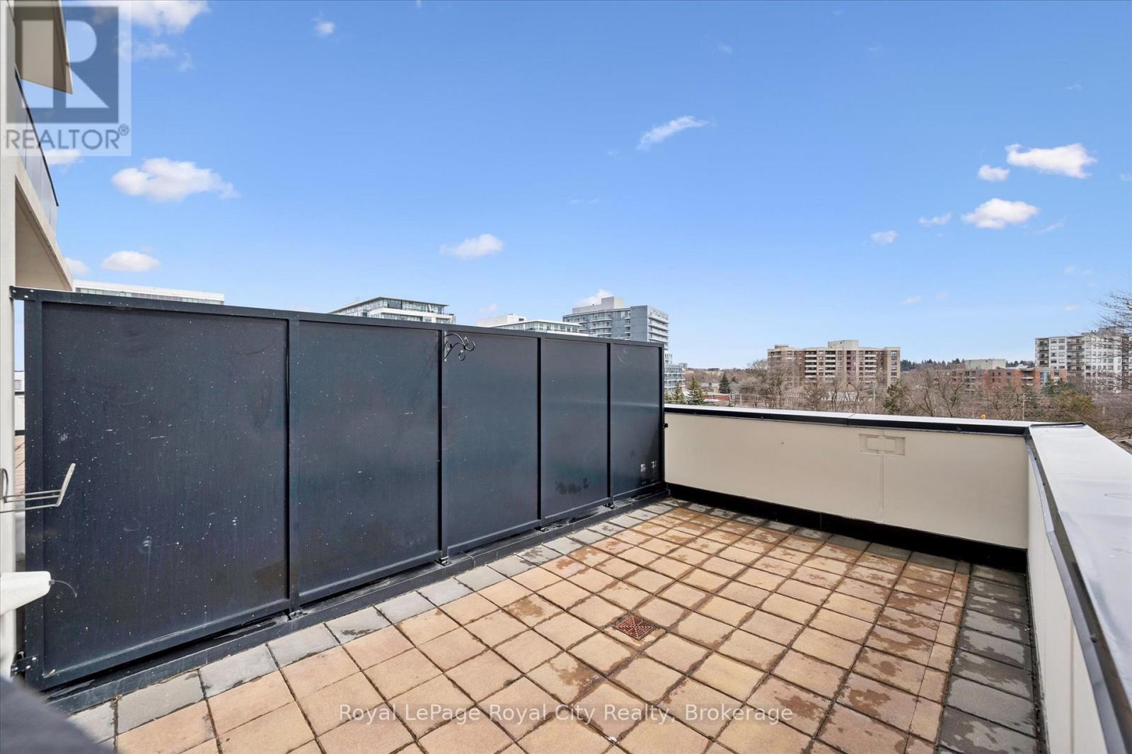 












413 - 150 WELLINGTON STREET E

,
Guelph (Downtown),




Ontario
N1H3R2


