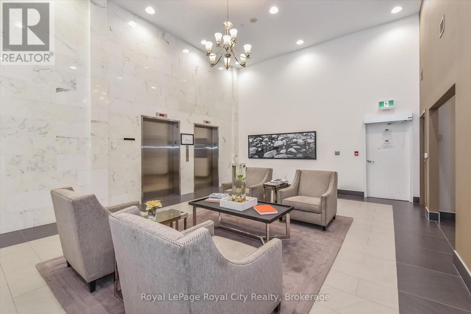 












413 - 150 WELLINGTON STREET E

,
Guelph (Downtown),




Ontario
N1H3R2

