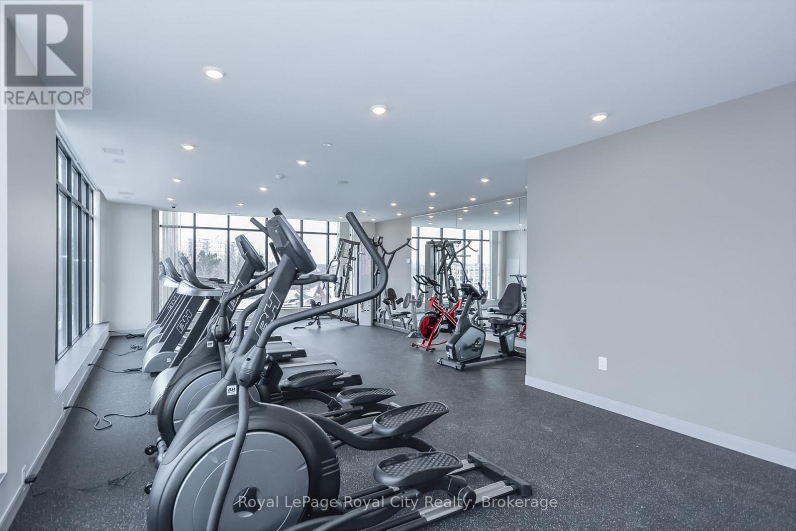 












413 - 150 WELLINGTON STREET E

,
Guelph (Downtown),




Ontario
N1H3R2

