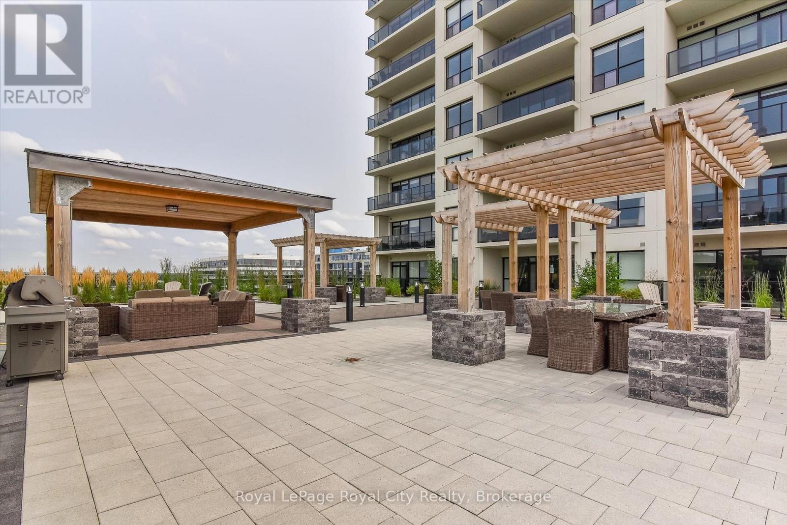 












413 - 150 WELLINGTON STREET E

,
Guelph (Downtown),




Ontario
N1H3R2

