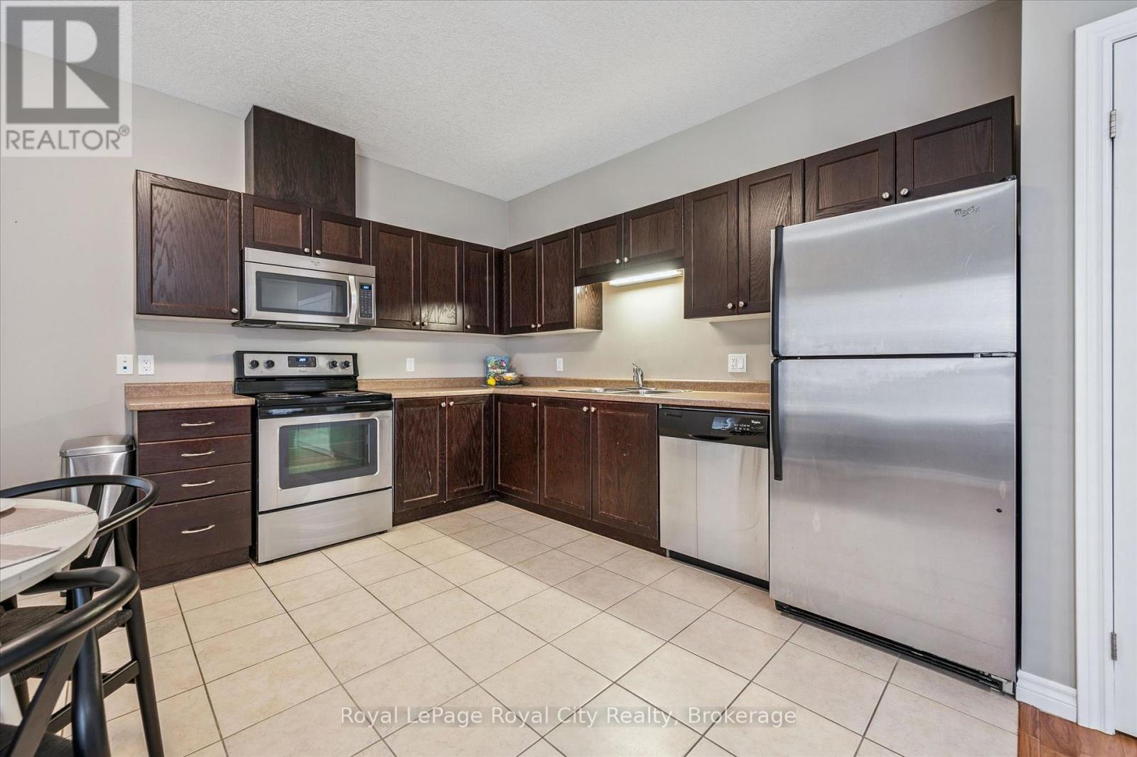 












145 KERTLAND STREET

,
Centre Wellington (Elora/Salem),




Ontario
N0B1S0

