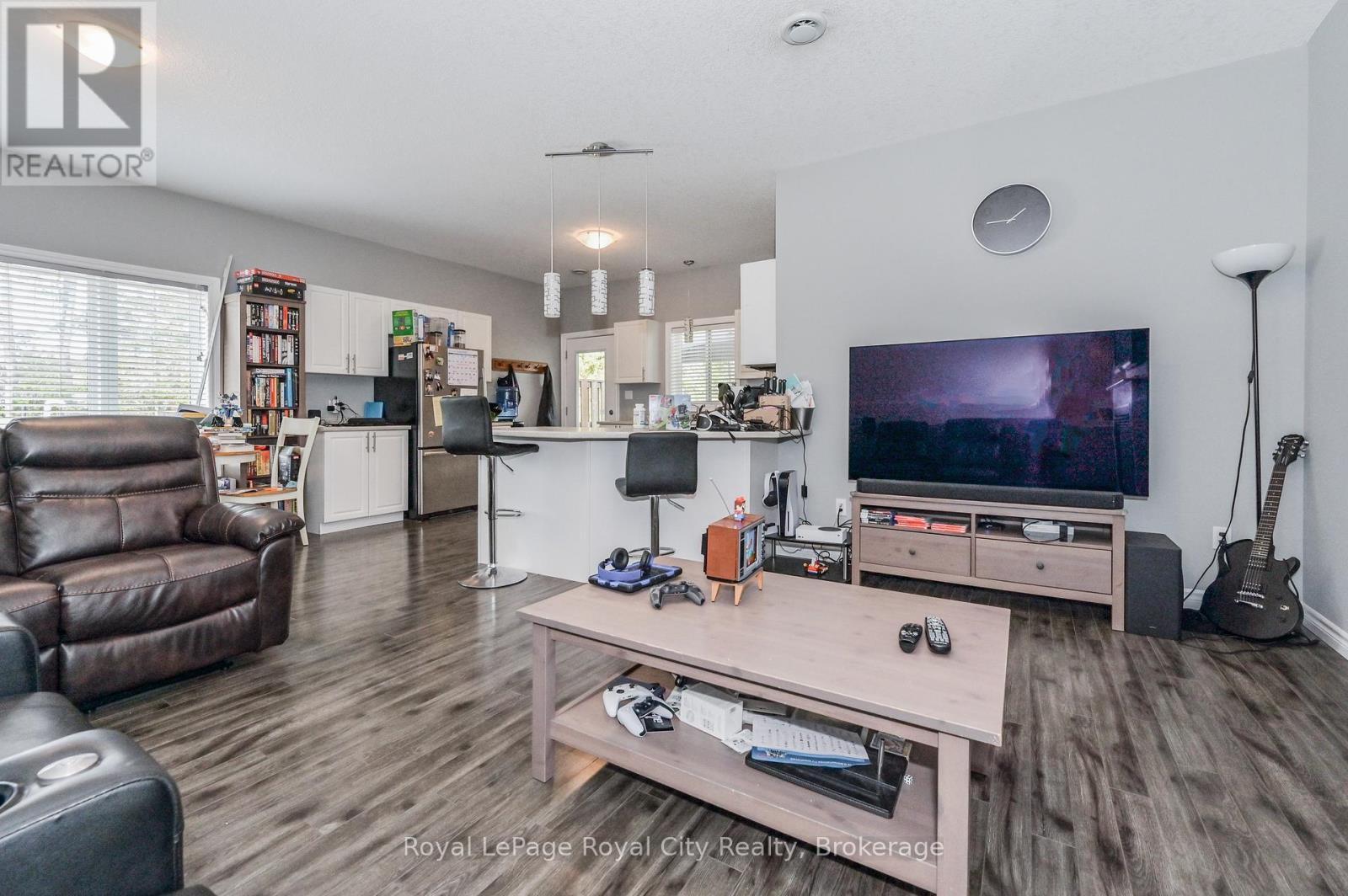 












145 KERTLAND STREET

,
Centre Wellington (Elora/Salem),




Ontario
N0B1S0

