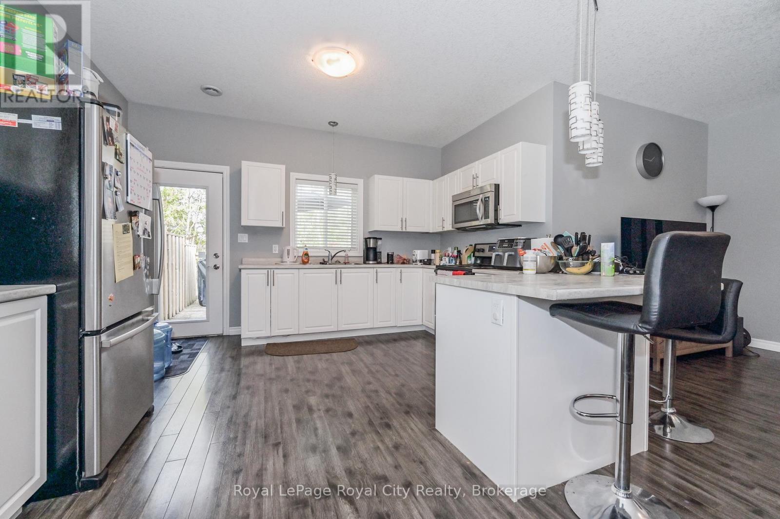 












145 KERTLAND STREET

,
Centre Wellington (Elora/Salem),




Ontario
N0B1S0

