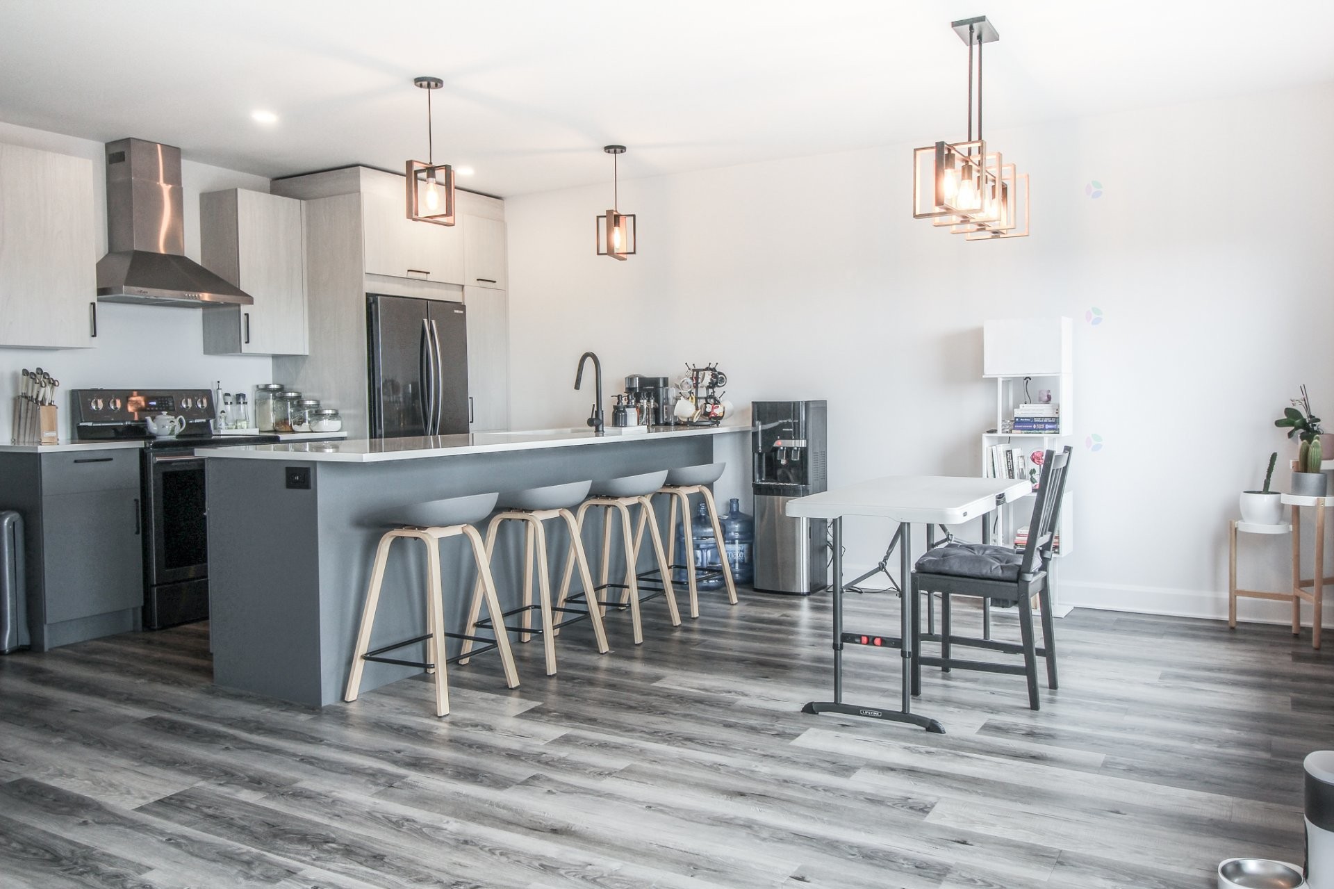 









69


64e Avenue O.

,
Saint-Paul-de-l'Île-aux-Noix,




QC
J0J1G0

