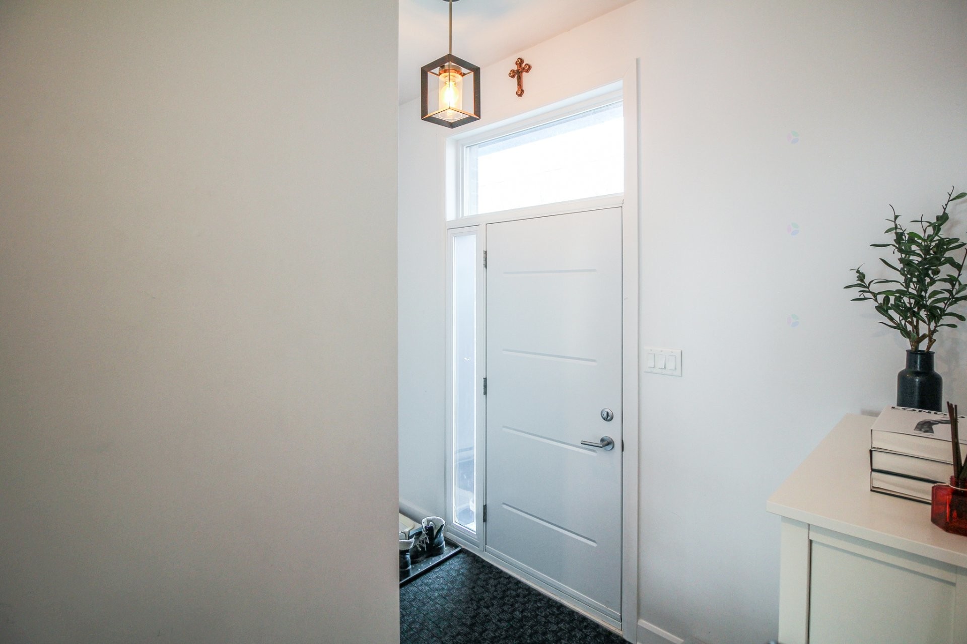 









69


64e Avenue O.

,
Saint-Paul-de-l'Île-aux-Noix,




QC
J0J1G0

