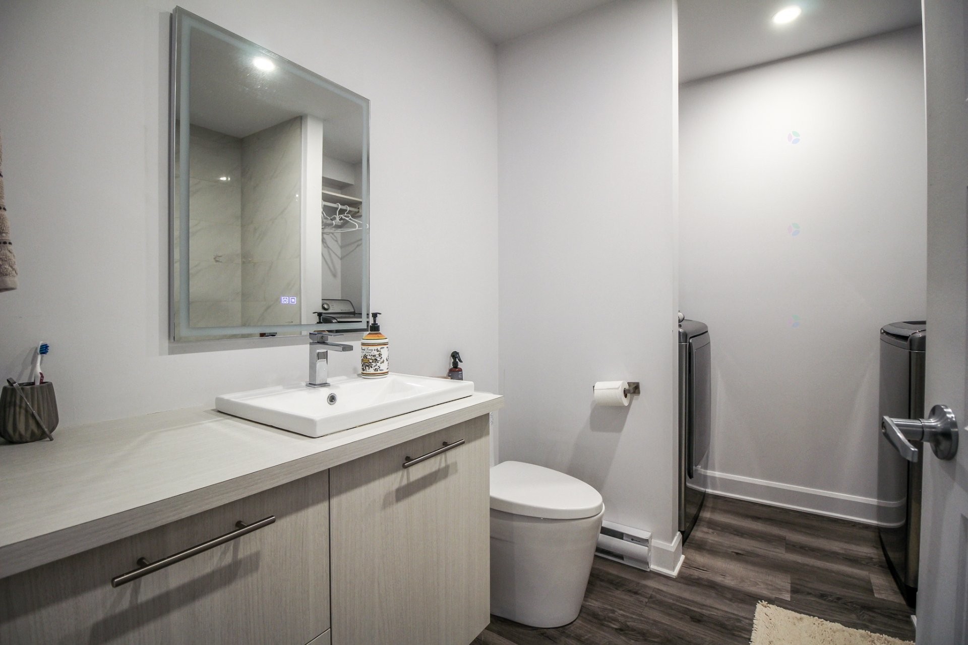 









69


64e Avenue O.

,
Saint-Paul-de-l'Île-aux-Noix,




QC
J0J1G0

