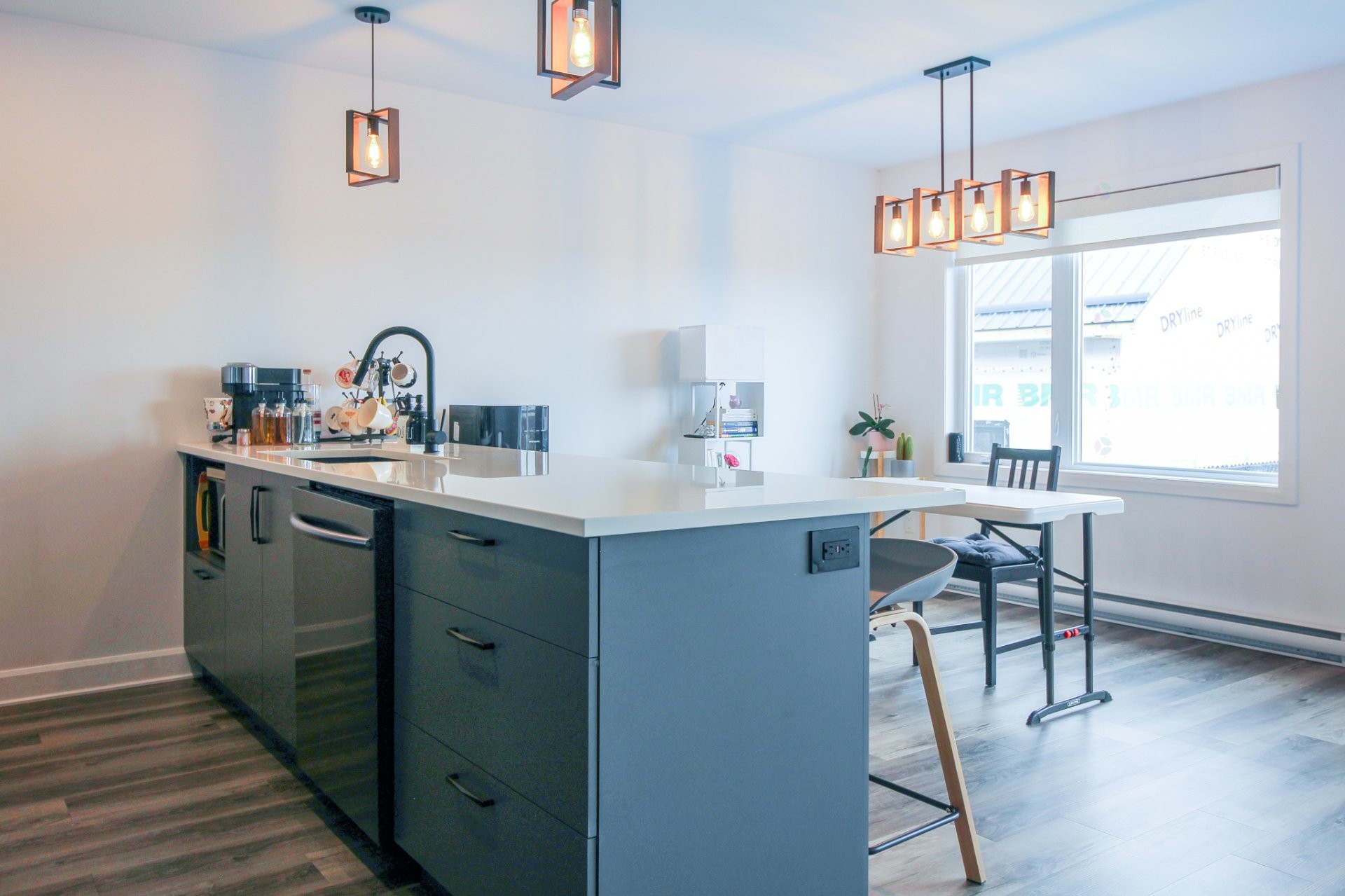 









69


64e Avenue O.

,
Saint-Paul-de-l'Île-aux-Noix,




QC
J0J1G0

