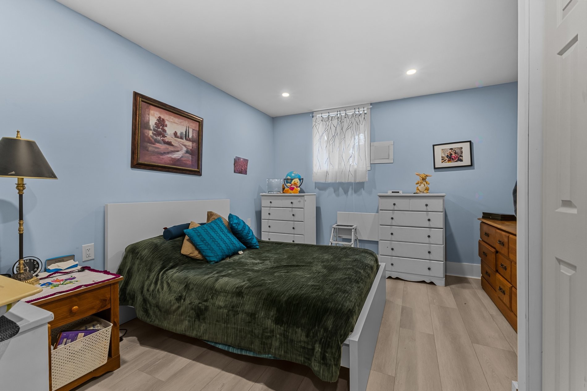 









177

 - 177B


6e Boulevard

,
Terrasse-Vaudreuil,




QC
J7V8G3

