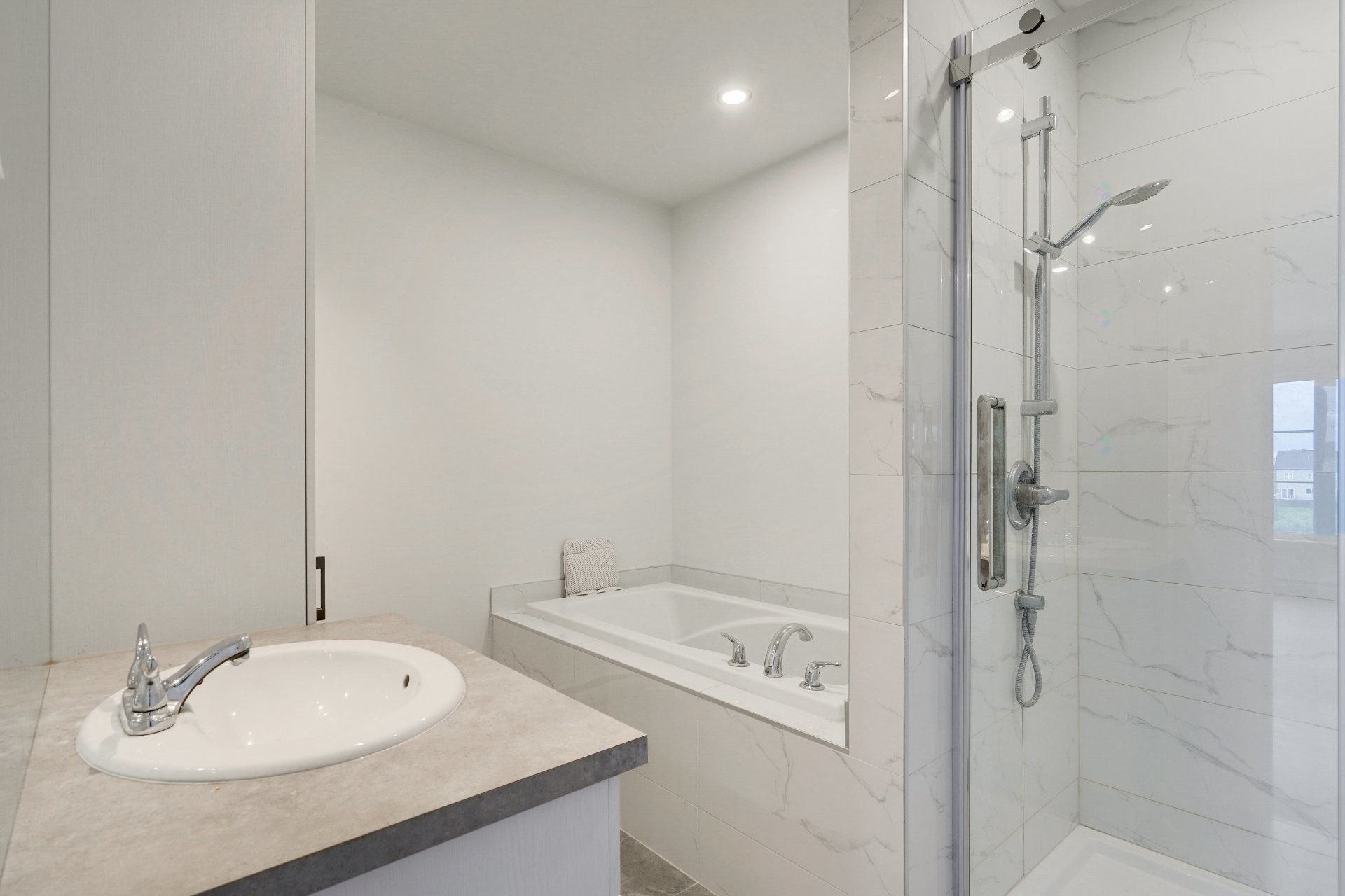 









1149


Av. des Jardins

,
Saint-Rémi,




QC
J0L2L0

