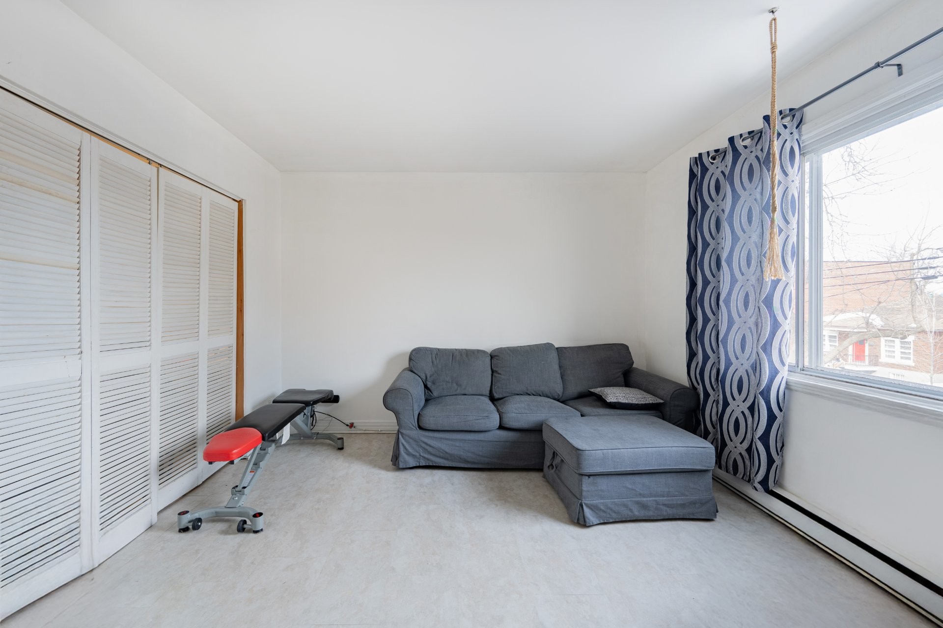 









7177


Rue D'Aragon

,
Montréal (Le Sud-Ouest),




QC
H4E3B6

