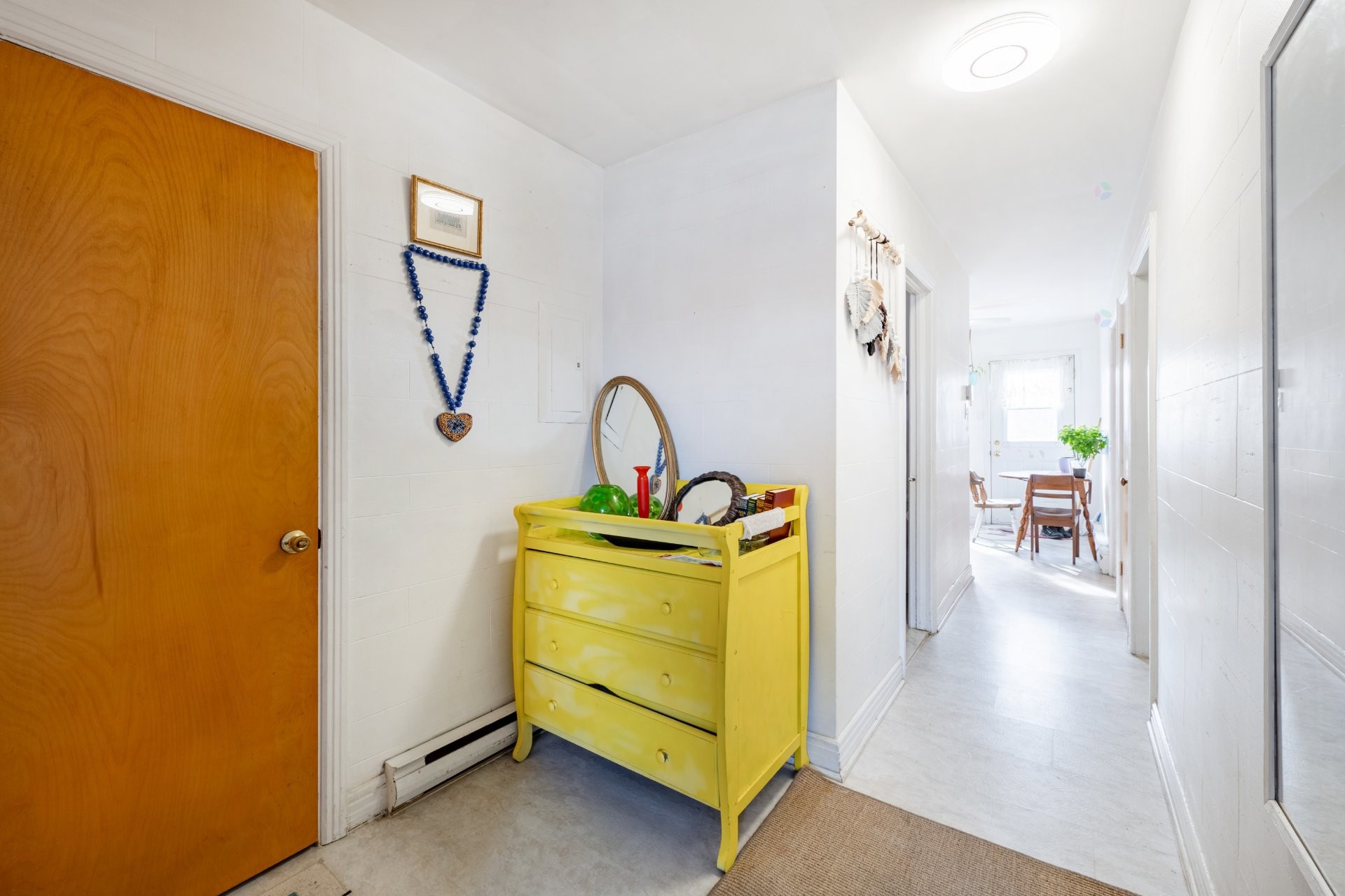 









7177


Rue D'Aragon

,
Montréal (Le Sud-Ouest),




QC
H4E3B6

