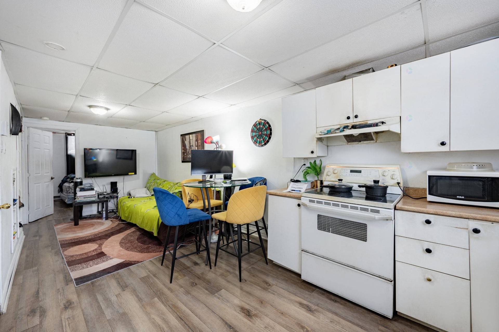 









7177


Rue D'Aragon

,
Montréal (Le Sud-Ouest),




QC
H4E3B6

