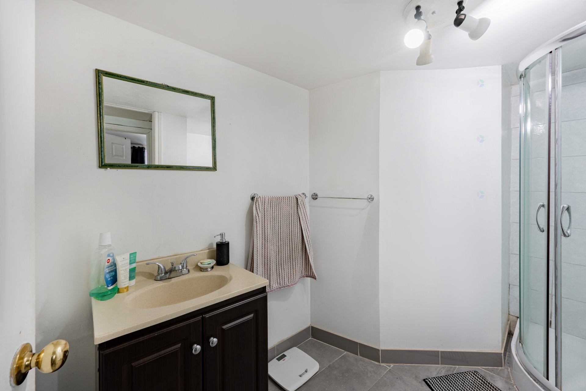 









7177


Rue D'Aragon

,
Montréal (Le Sud-Ouest),




QC
H4E3B6

