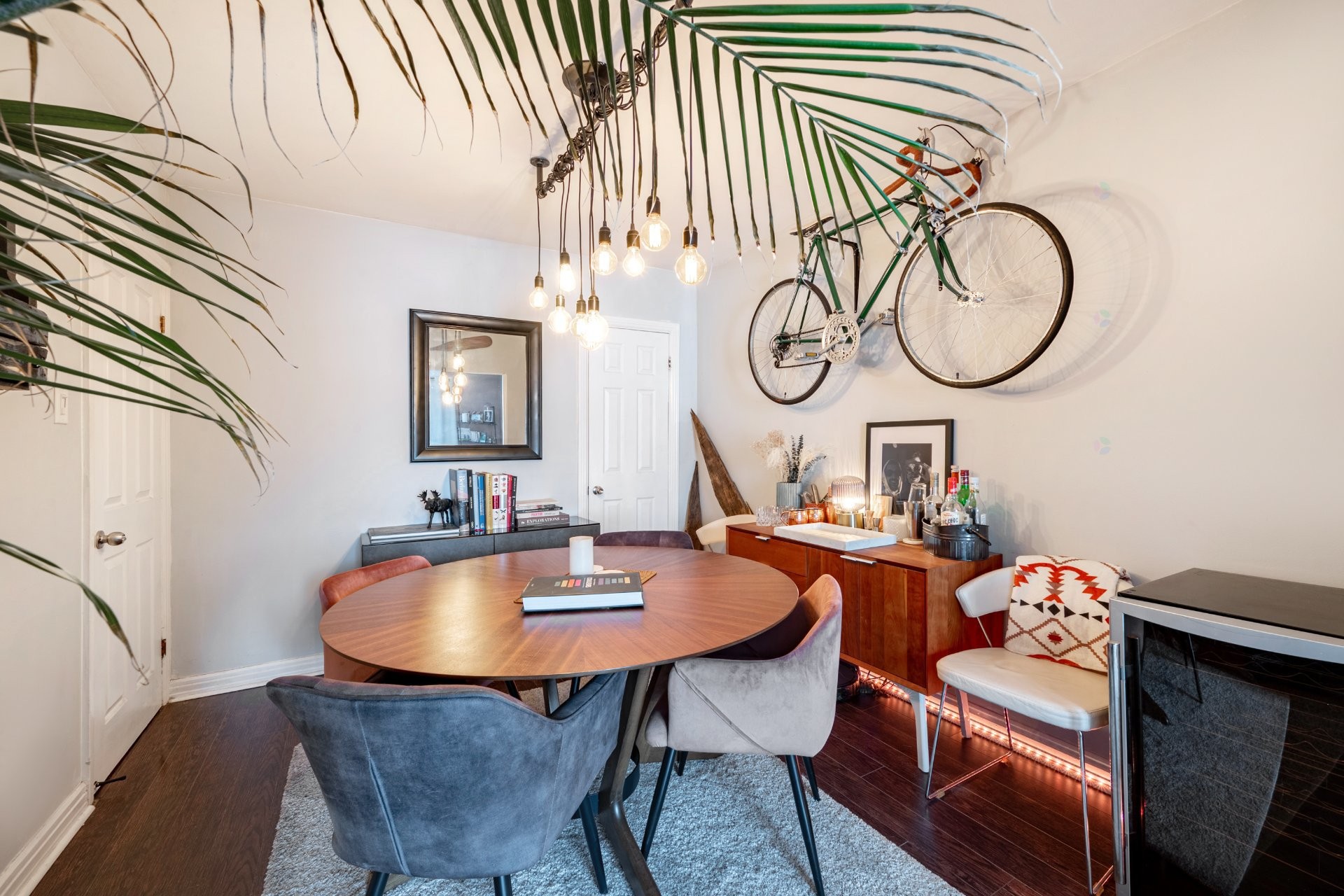 









7177


Rue D'Aragon

,
Montréal (Le Sud-Ouest),




QC
H4E3B6

