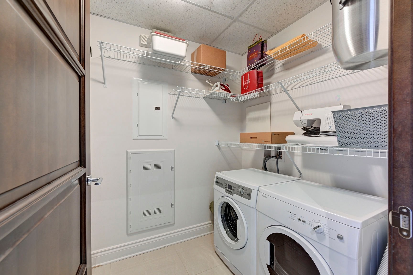 









5715


Rue Jean-Talon E.

, 606,
Montréal (Saint-Léonard),




QC
H1S0C7

