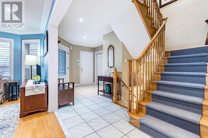 












50 PANORAMA CRESCENT

,
Vaughan,




Ontario
L4H1J9

