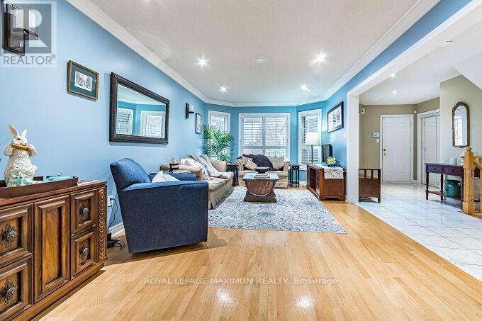 












50 PANORAMA CRESCENT

,
Vaughan,




Ontario
L4H1J9

