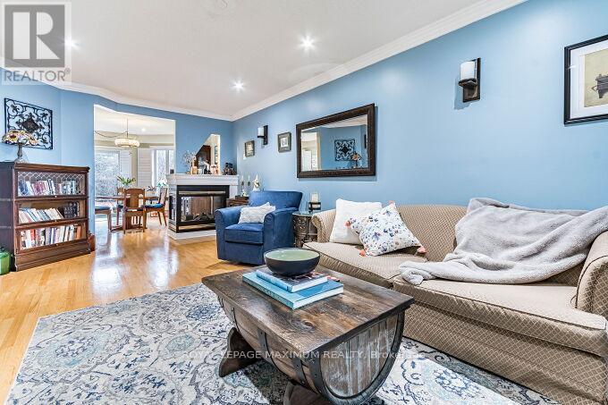 












50 PANORAMA CRESCENT

,
Vaughan,




Ontario
L4H1J9

