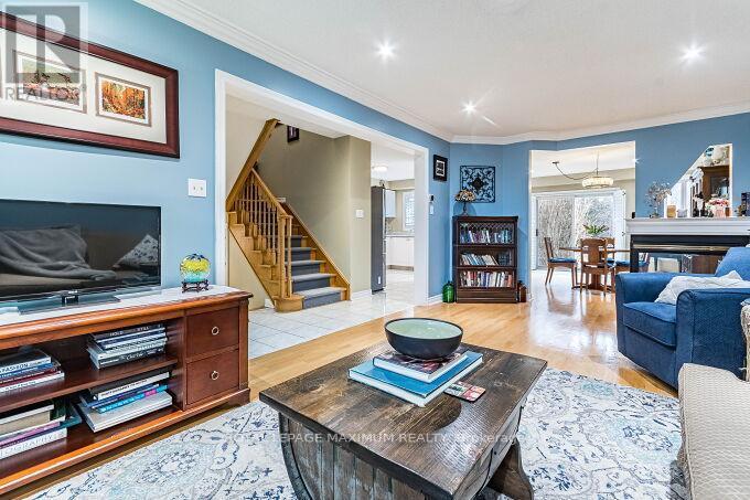 












50 PANORAMA CRESCENT

,
Vaughan,




Ontario
L4H1J9

