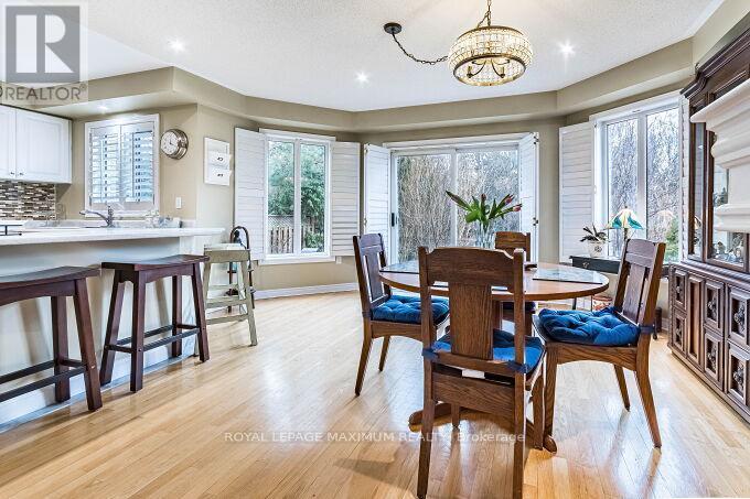 












50 PANORAMA CRESCENT

,
Vaughan,




Ontario
L4H1J9

