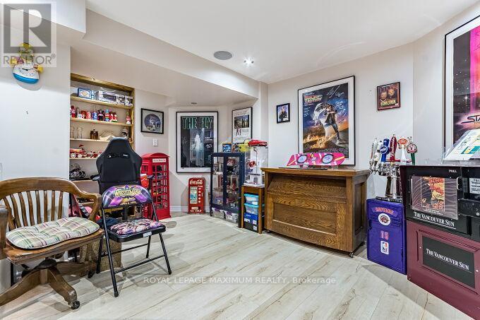 












50 PANORAMA CRESCENT

,
Vaughan,




Ontario
L4H1J9

