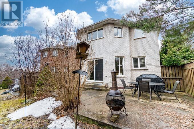 












50 PANORAMA CRESCENT

,
Vaughan,




Ontario
L4H1J9

