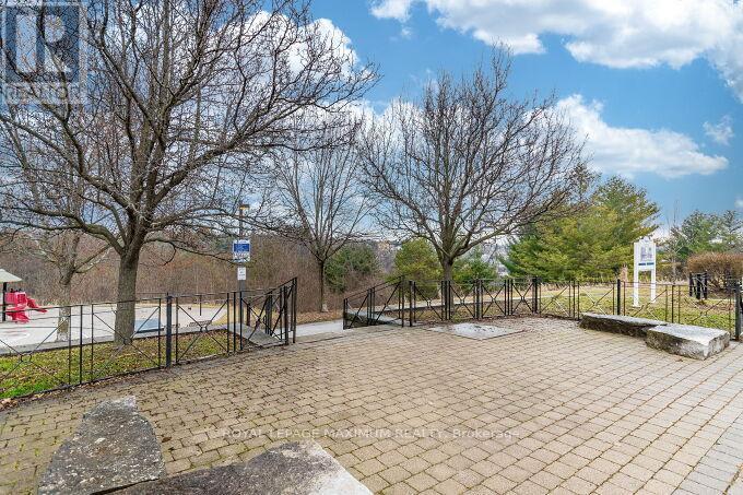 












50 PANORAMA CRESCENT

,
Vaughan,




Ontario
L4H1J9

