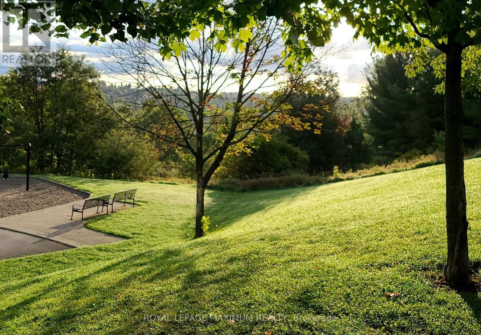 












50 PANORAMA CRESCENT

,
Vaughan,




Ontario
L4H1J9

