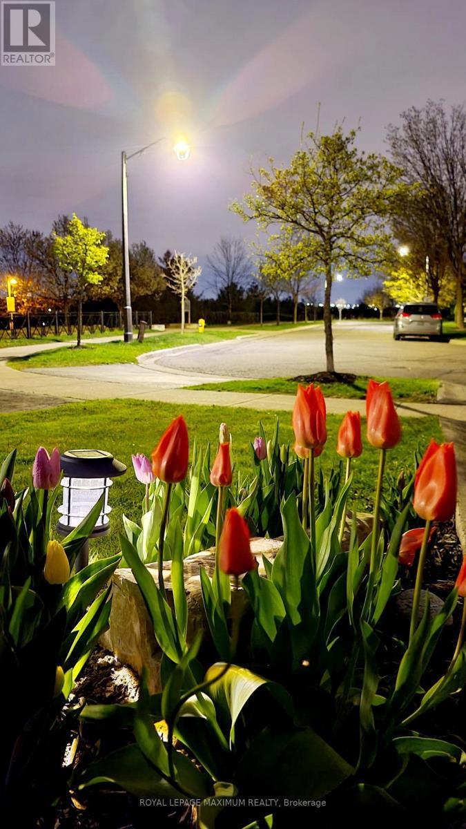 












50 PANORAMA CRESCENT

,
Vaughan,




Ontario
L4H1J9

