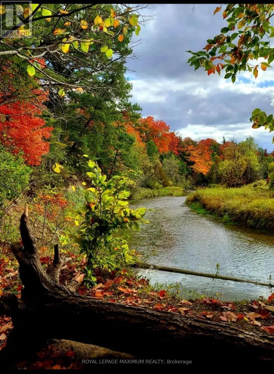 












50 PANORAMA CRESCENT

,
Vaughan,




Ontario
L4H1J9

