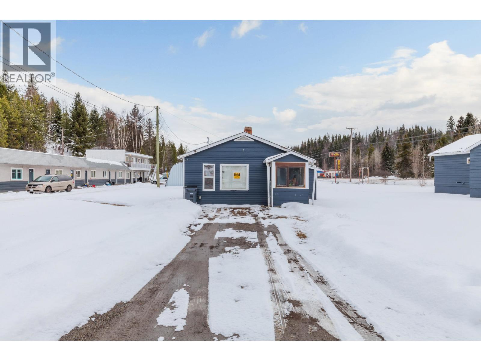 












3432-3454 HART HWY & 2201, 2178, 2157 SHADY LANE

,
Prince George,




British Columbia
V2K2Z1

