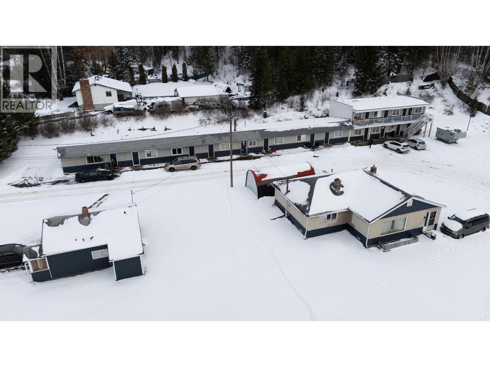 












3432-3454 HART HWY & 2201, 2178, 2157 SHADY LANE

,
Prince George,




British Columbia
V2K2Z1

