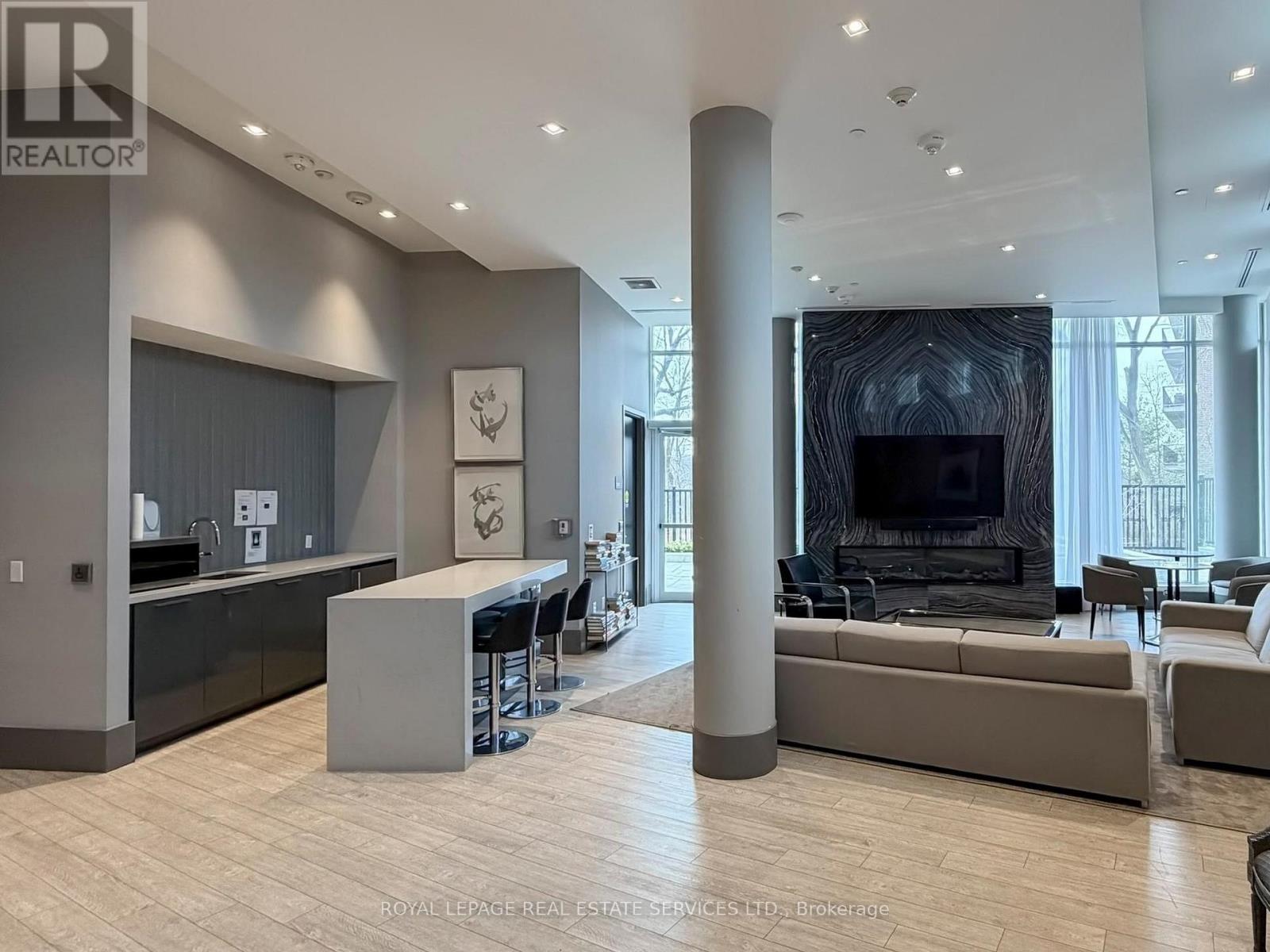 












1108 - 20 BRIN DRIVE

,
Toronto,




Ontario
M8X0B2

