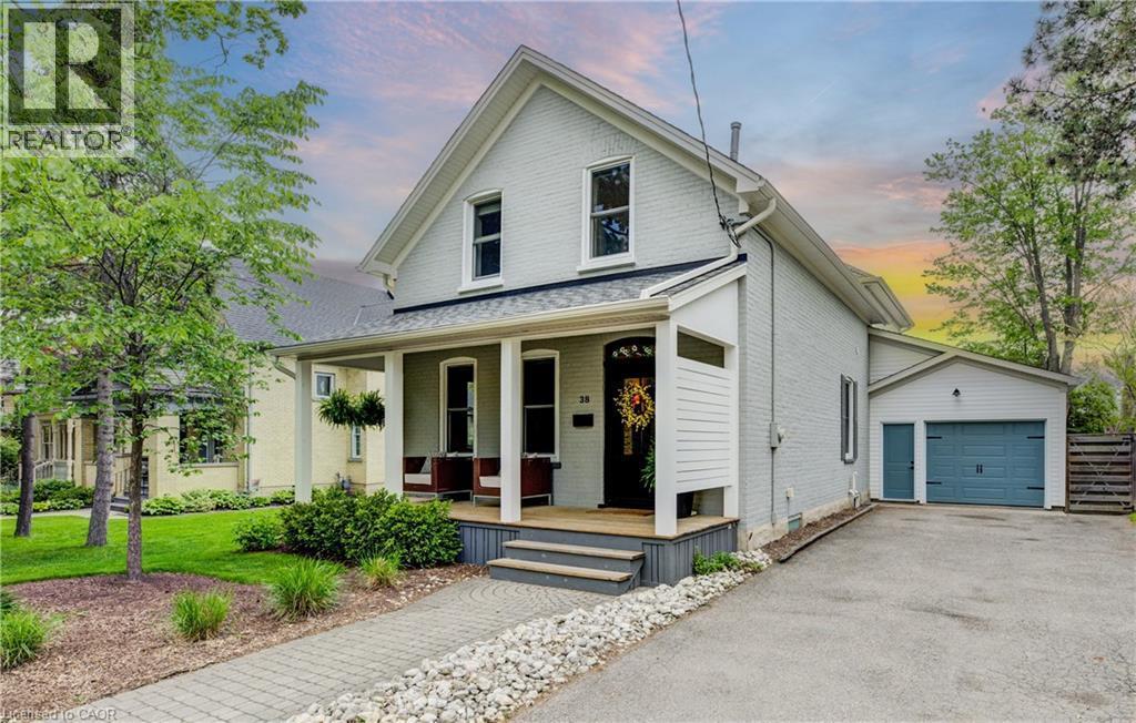 












38 EUCLID Avenue

,
Waterloo,




Ontario
N2L1Z3

