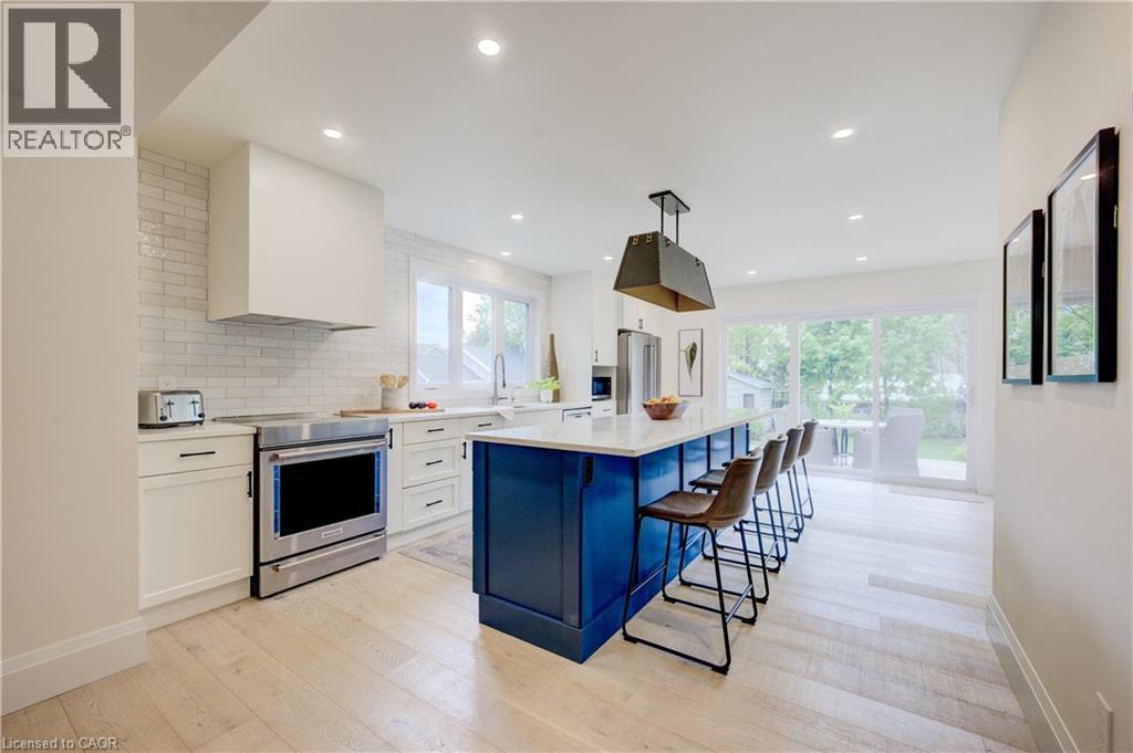 












38 EUCLID Avenue

,
Waterloo,




Ontario
N2L1Z3

