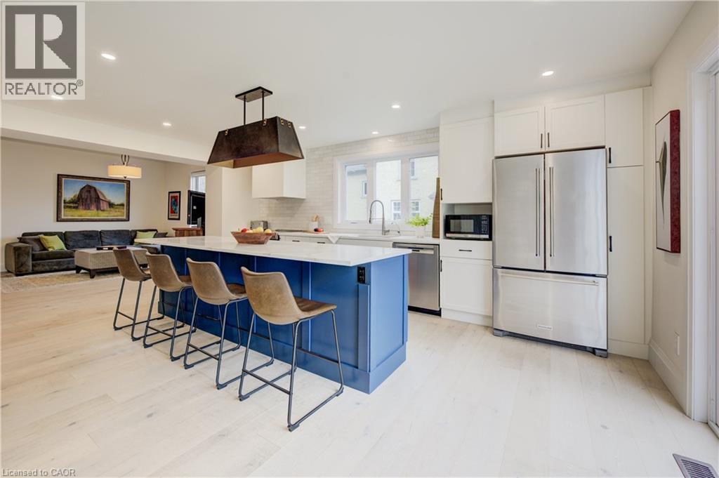 












38 EUCLID Avenue

,
Waterloo,




Ontario
N2L1Z3

