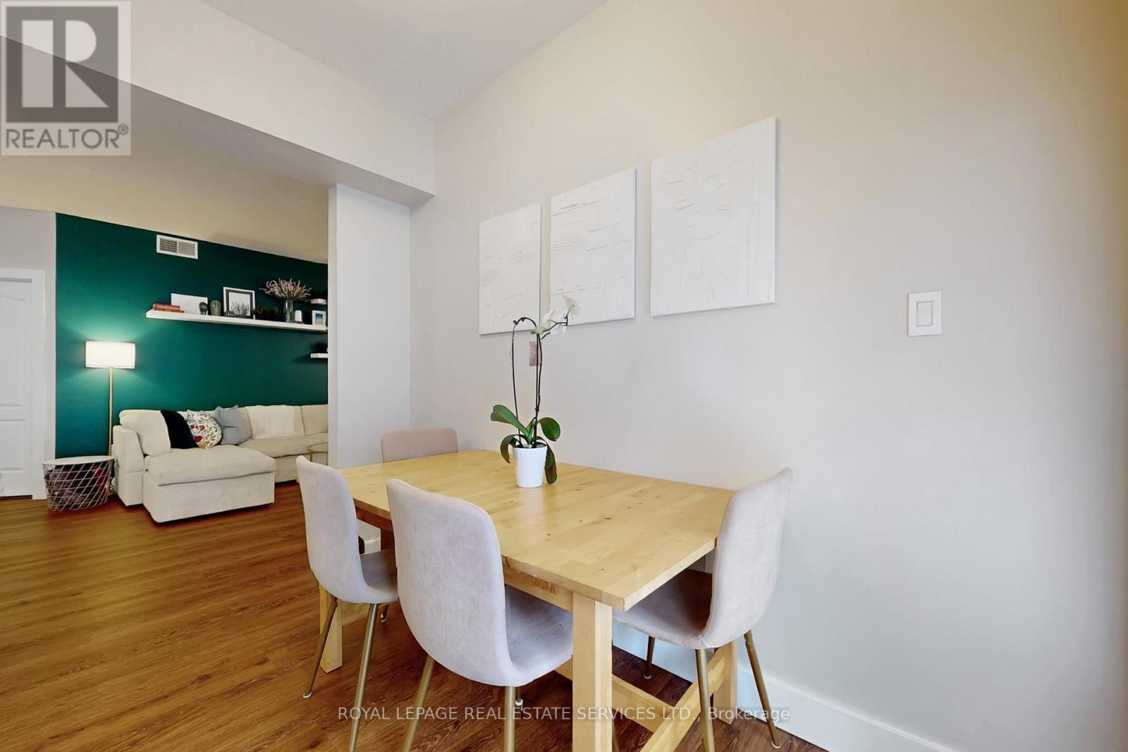 












104 - 4016 KILMER DRIVE

,
Burlington,




Ontario
L7M5A7

