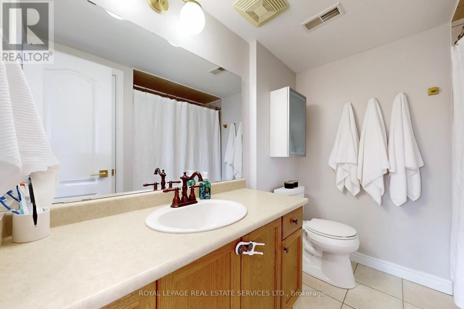 












104 - 4016 KILMER DRIVE

,
Burlington,




Ontario
L7M5A7

