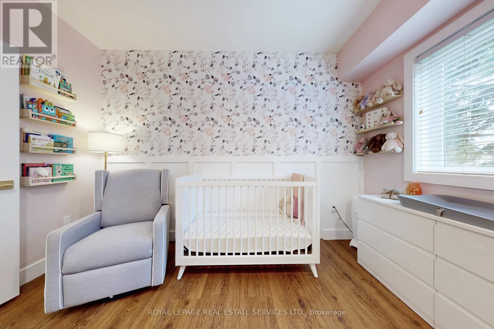 












104 - 4016 KILMER DRIVE

,
Burlington,




Ontario
L7M5A7

