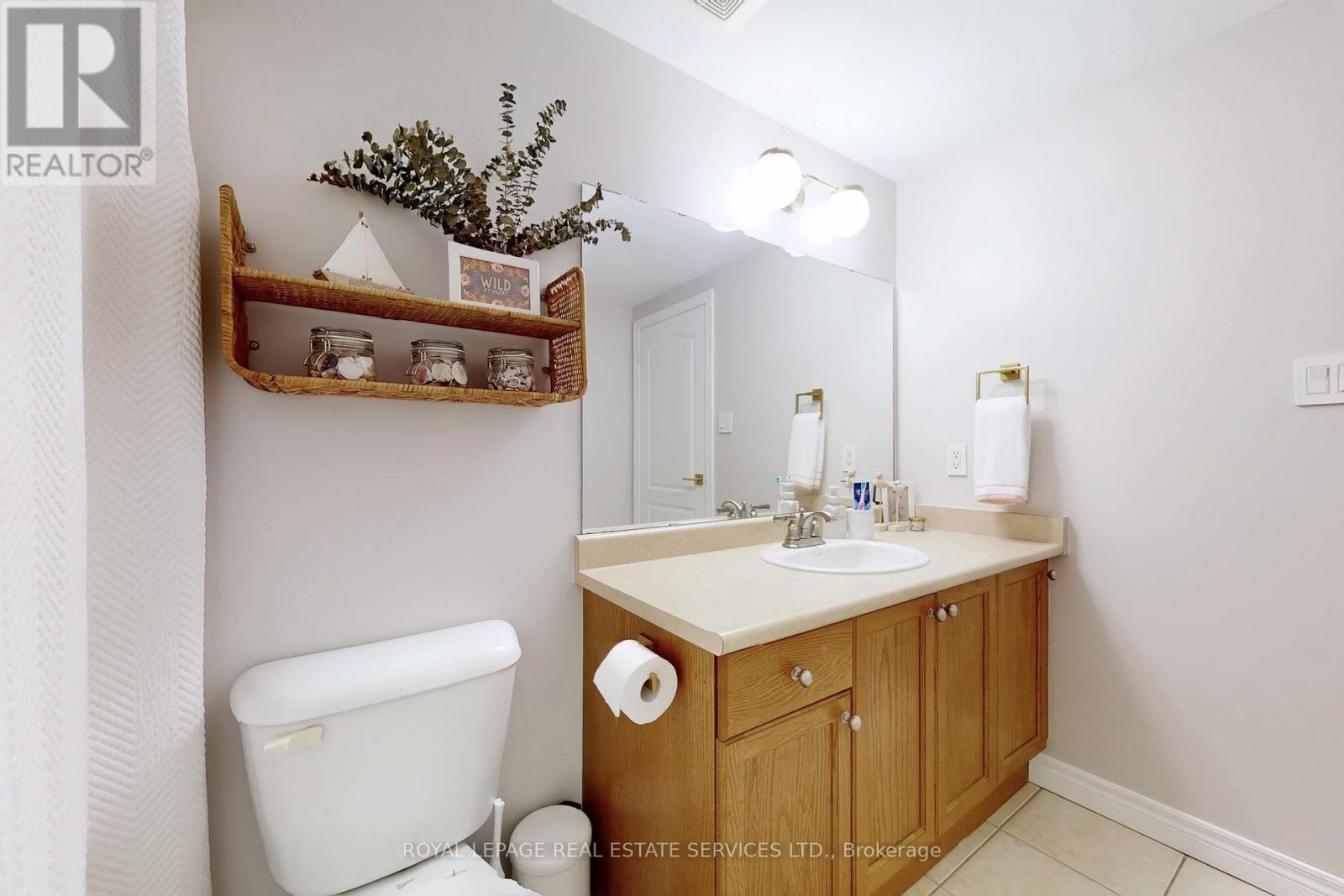 












104 - 4016 KILMER DRIVE

,
Burlington,




Ontario
L7M5A7

